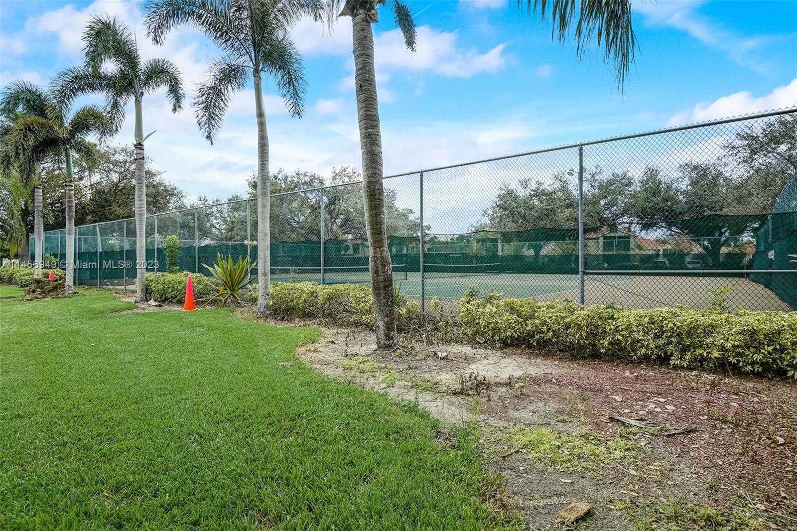 Venetian Palms - Residential