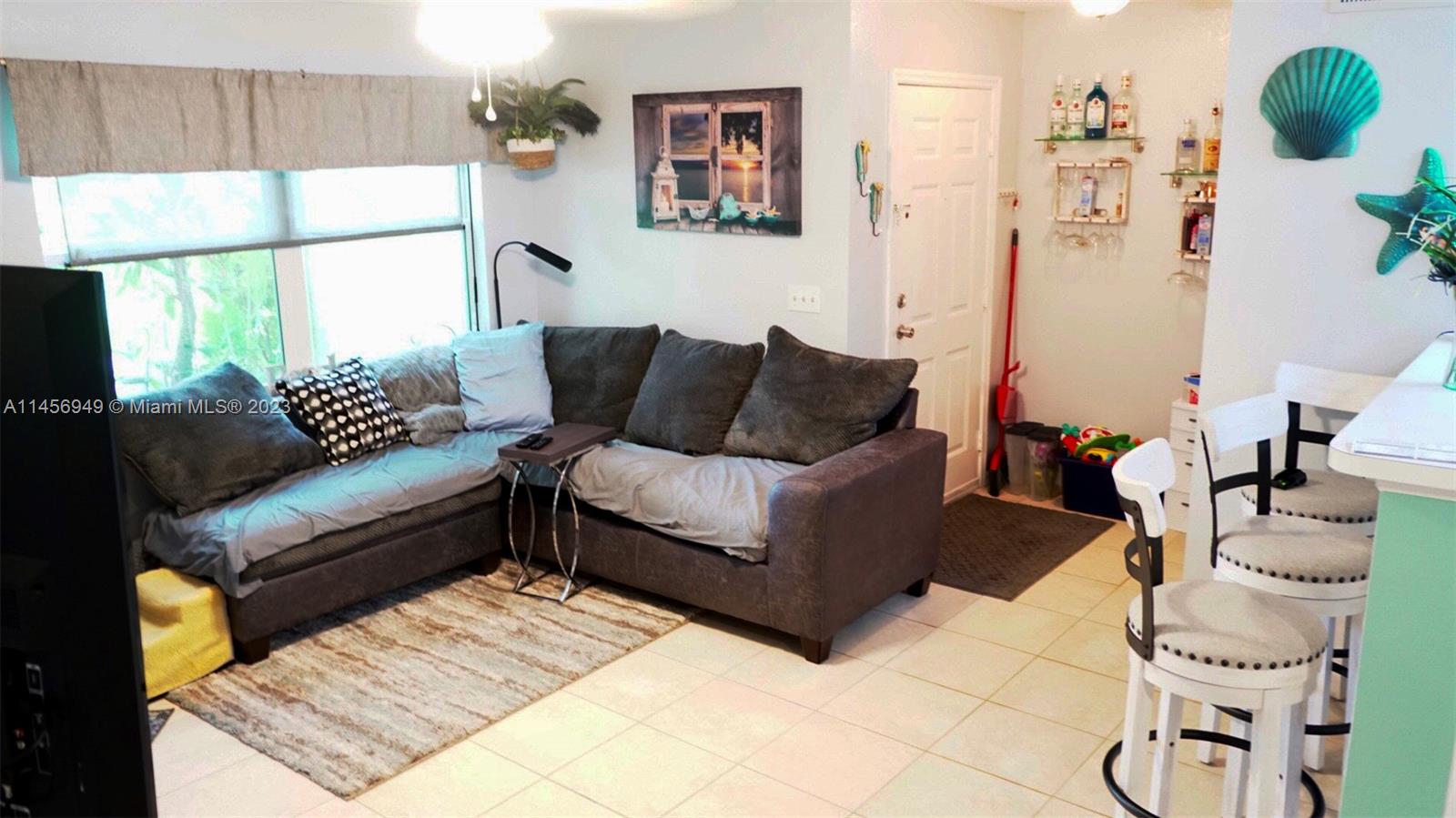 Venetian Palms - Residential