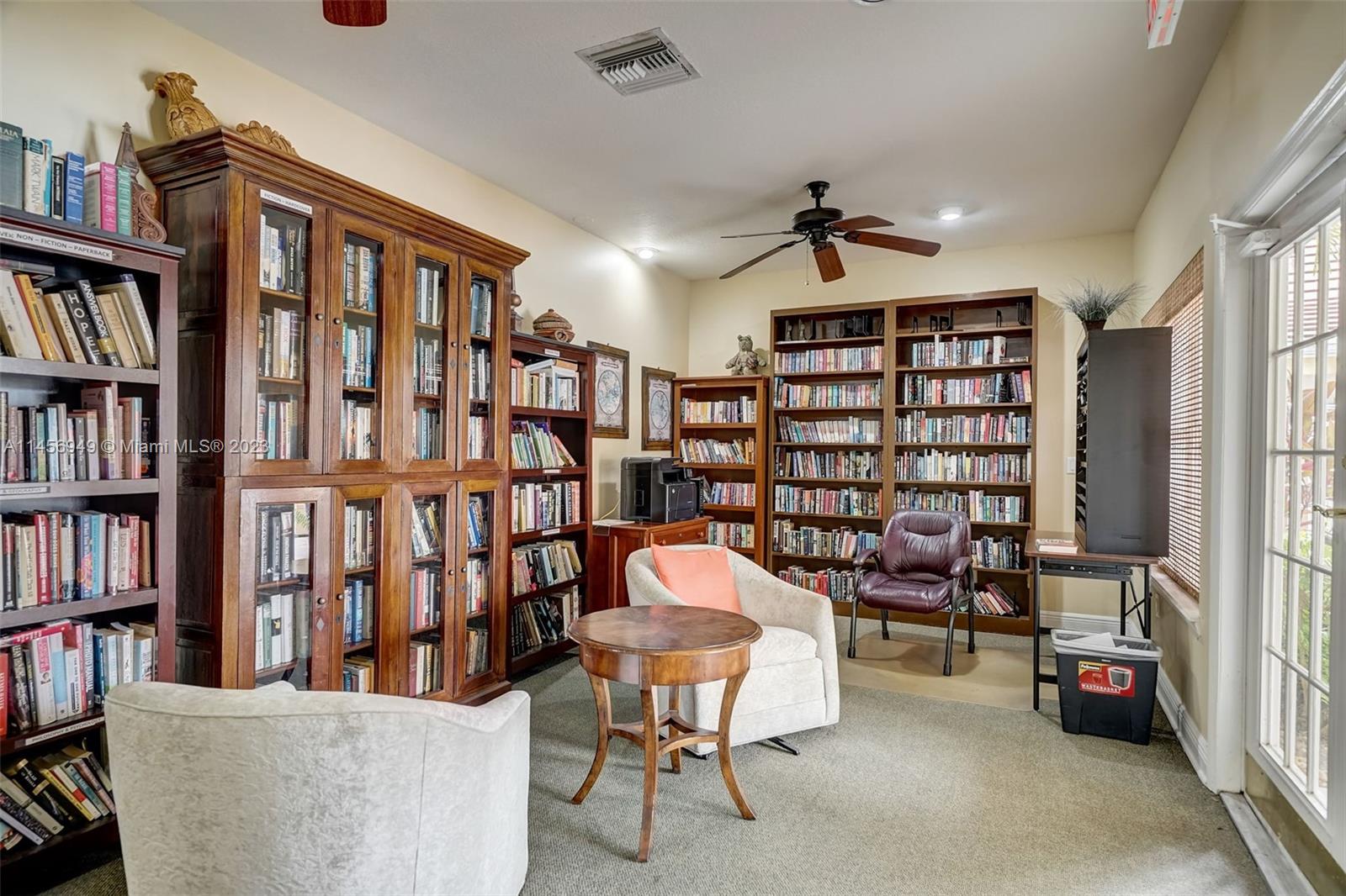 Venetian Palms - Residential