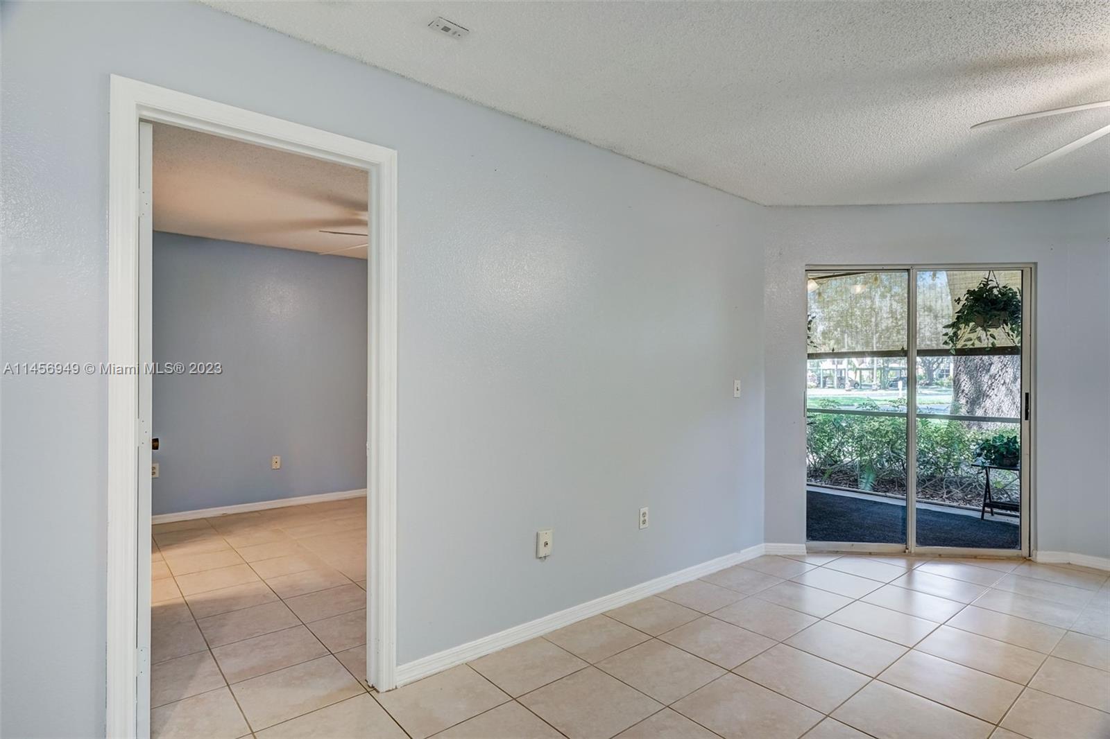 Venetian Palms - Residential