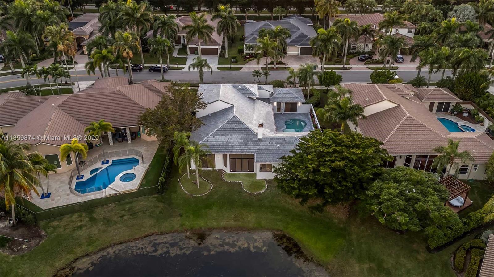 WESTON HILLS COUNTRY CLUB - Residential
