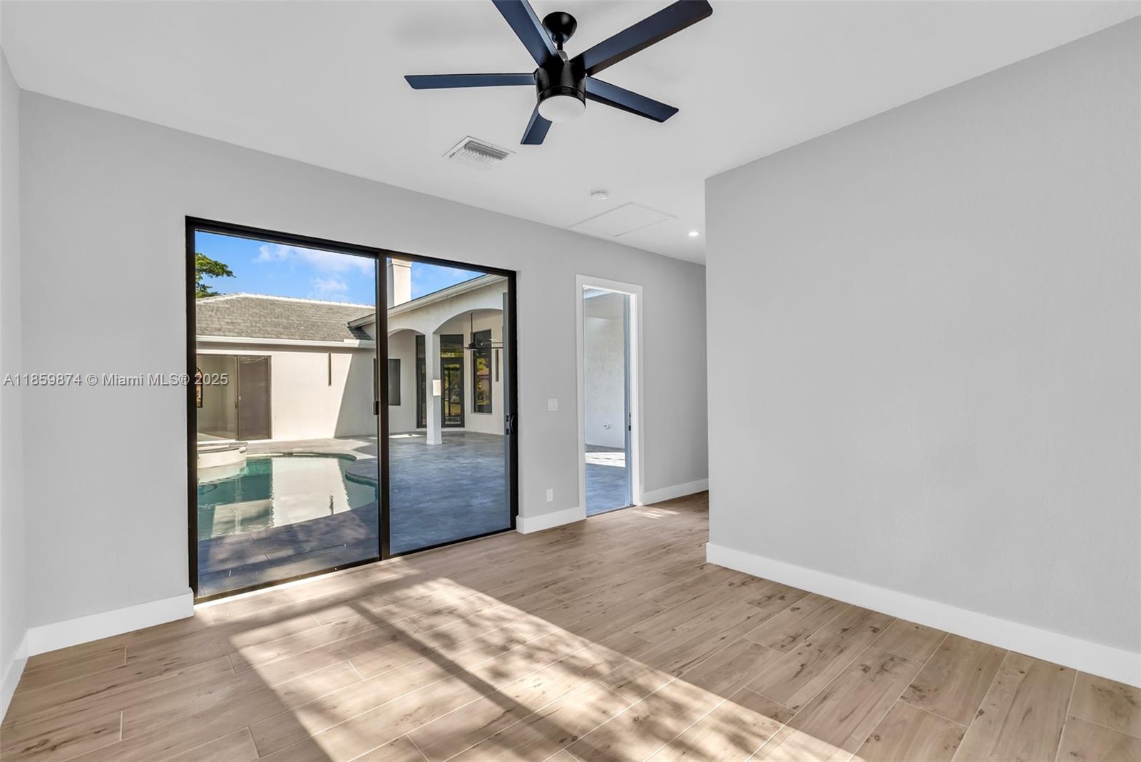WESTON HILLS COUNTRY CLUB - Residential