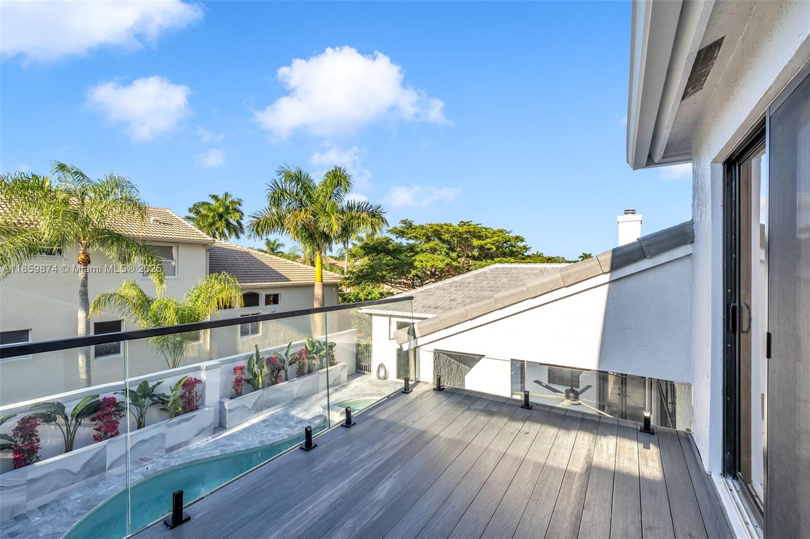 WESTON HILLS COUNTRY CLUB - Residential