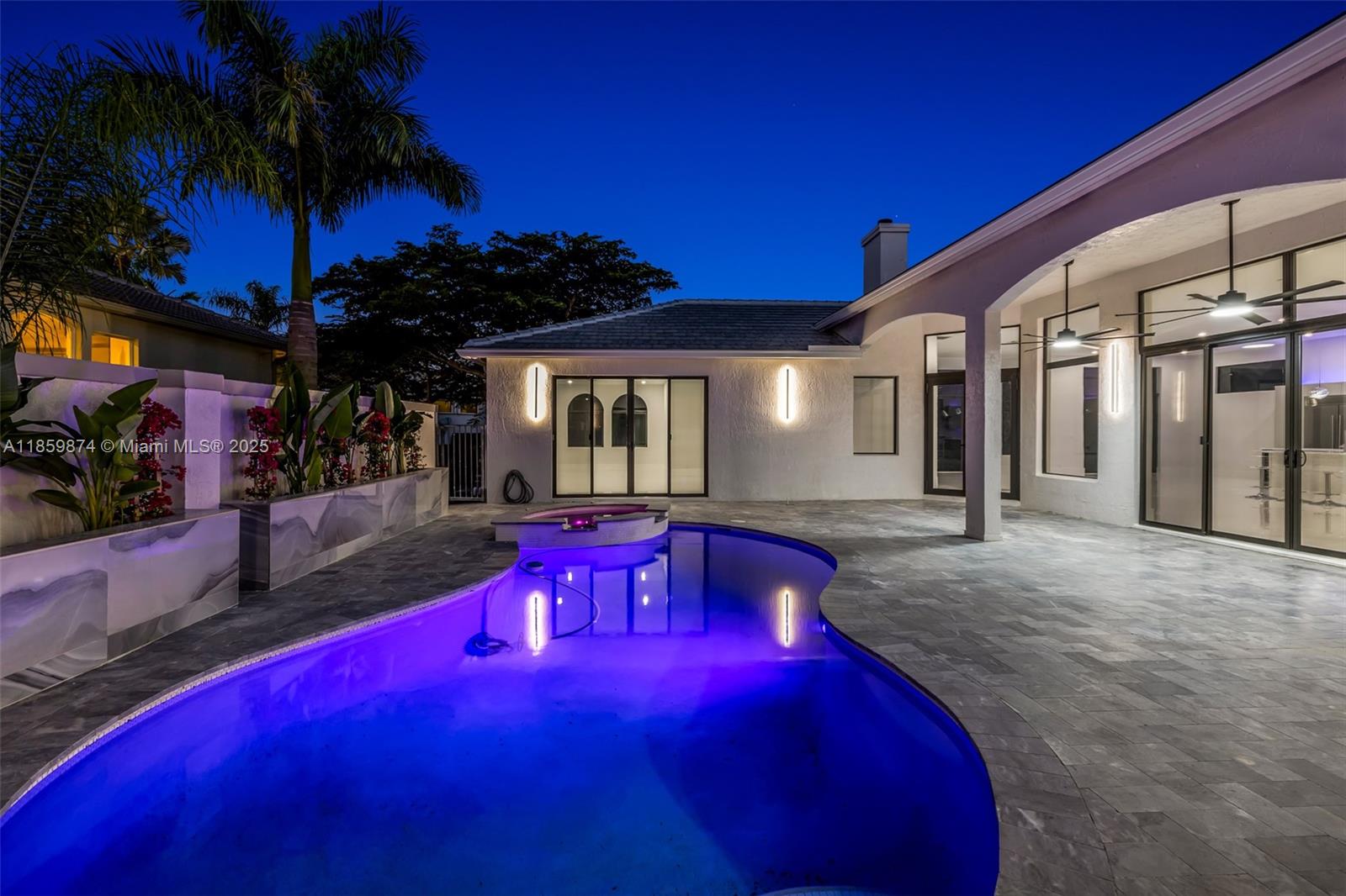 WESTON HILLS COUNTRY CLUB - Residential