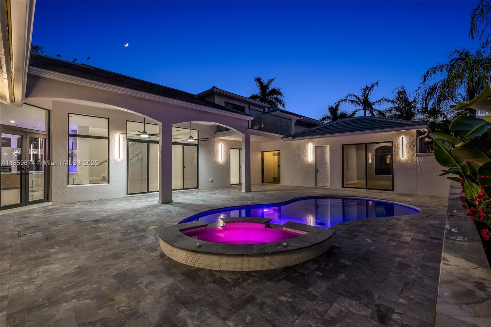 WESTON HILLS COUNTRY CLUB - Residential