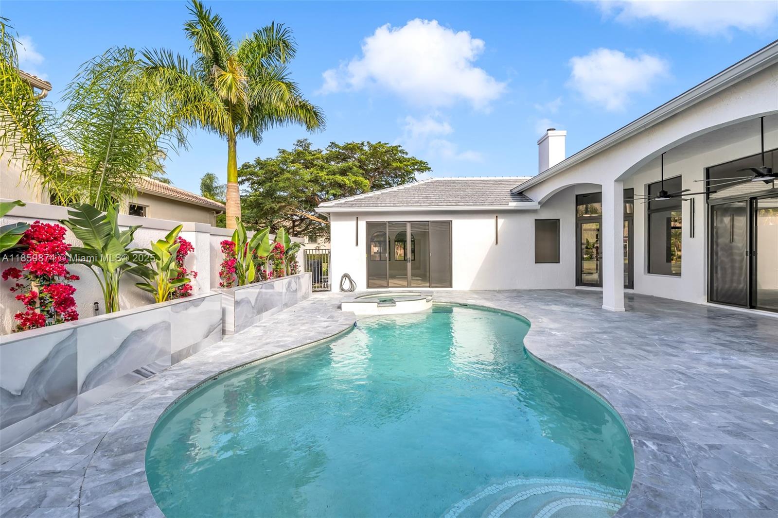 WESTON HILLS COUNTRY CLUB - Residential