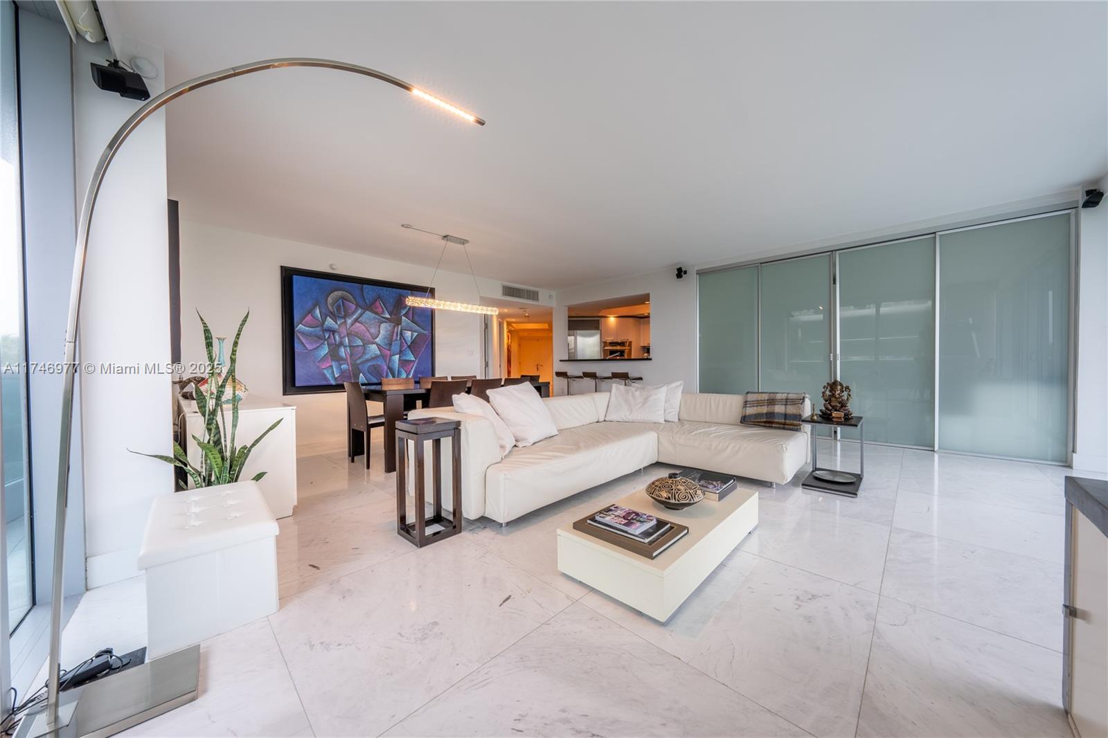 9401 Collins Ave 403