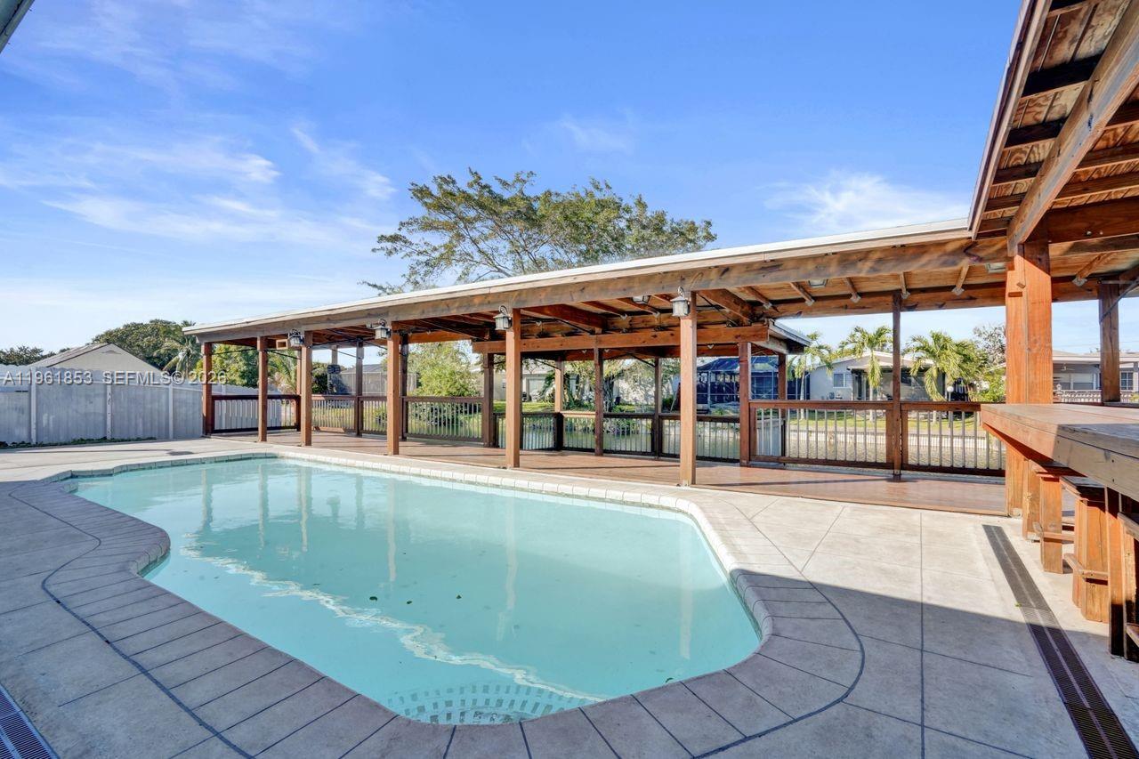 MIRAMAR ISLES SEC 3 - Residential