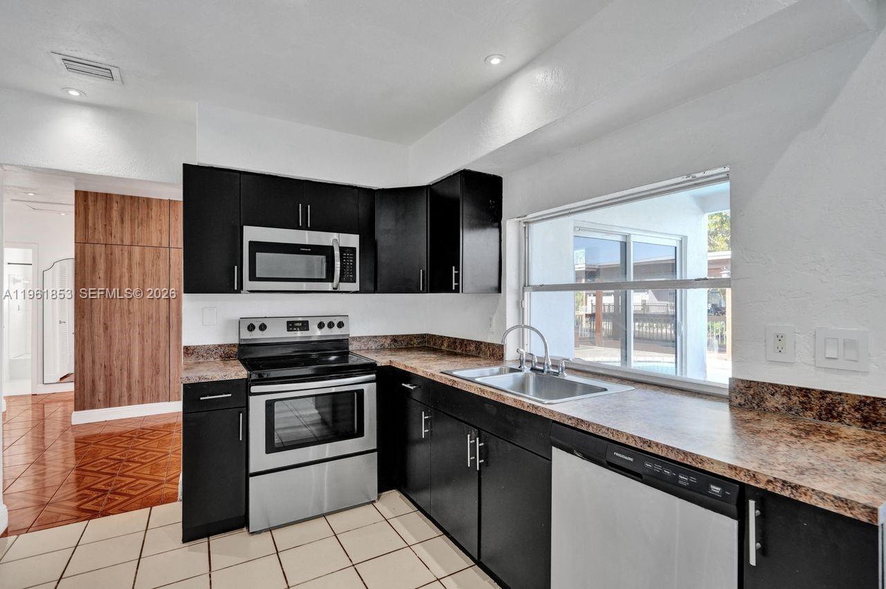 MIRAMAR ISLES SEC 3 - Residential