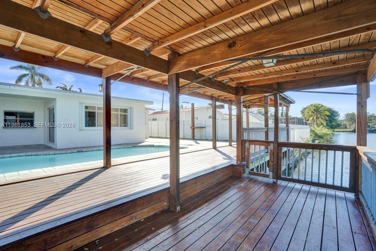 MIRAMAR ISLES SEC 3 - Residential