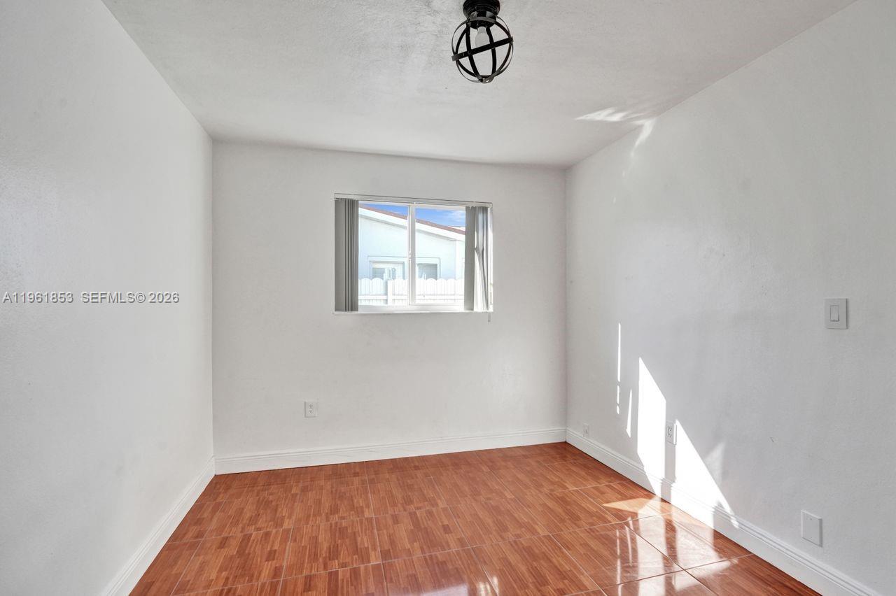 MIRAMAR ISLES SEC 3 - Residential