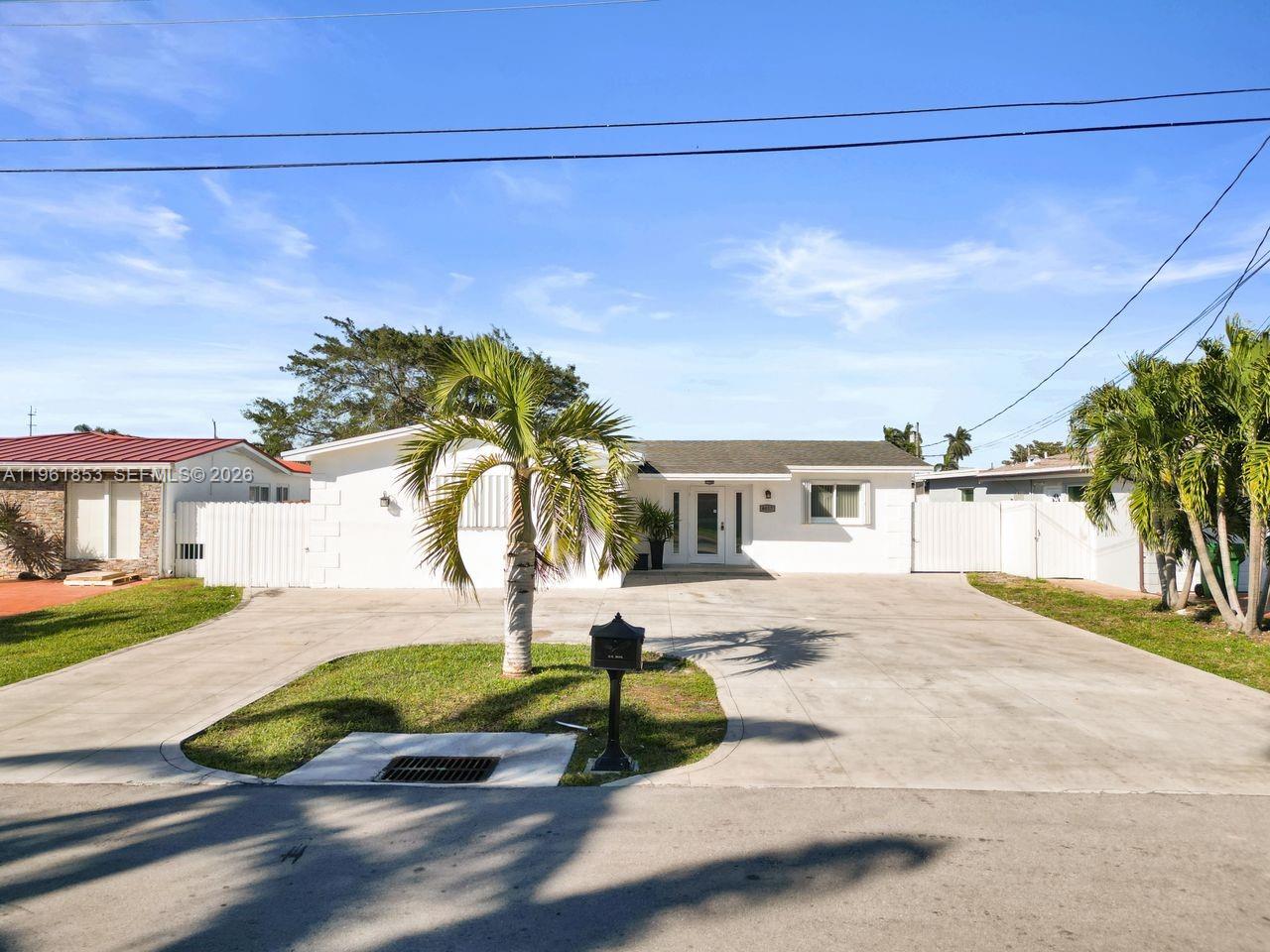 MIRAMAR ISLES SEC 3 - Residential