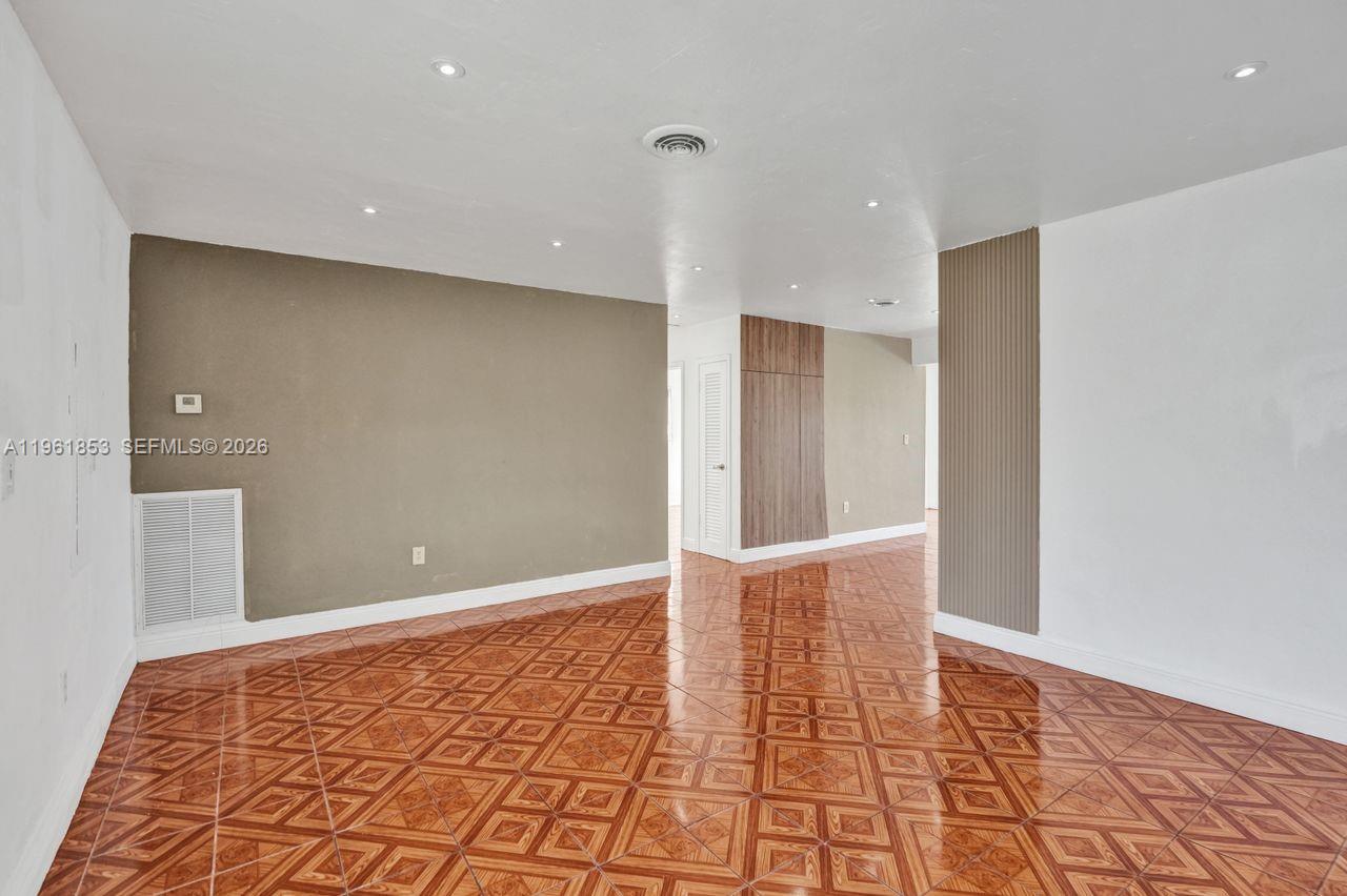 MIRAMAR ISLES SEC 3 - Residential