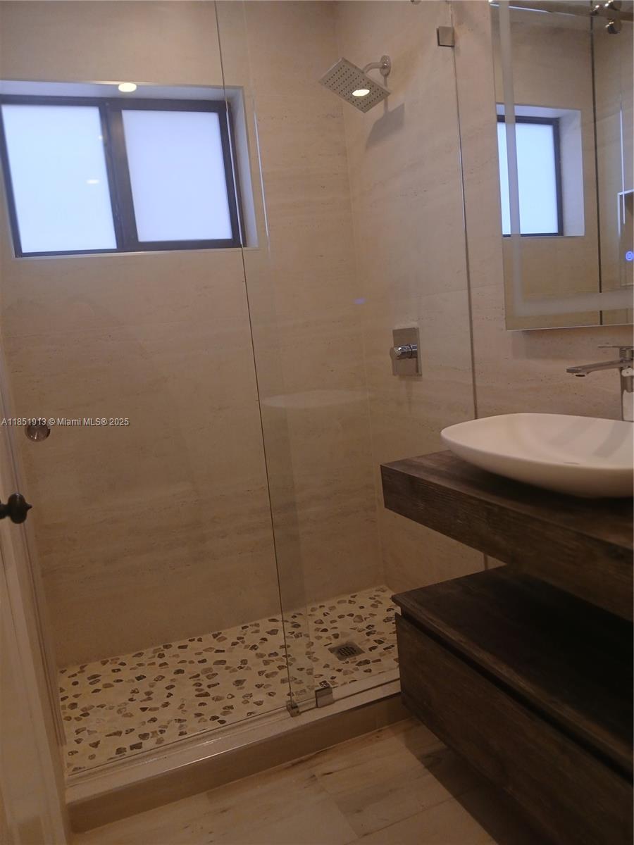 1070 SW 135th Pl 0