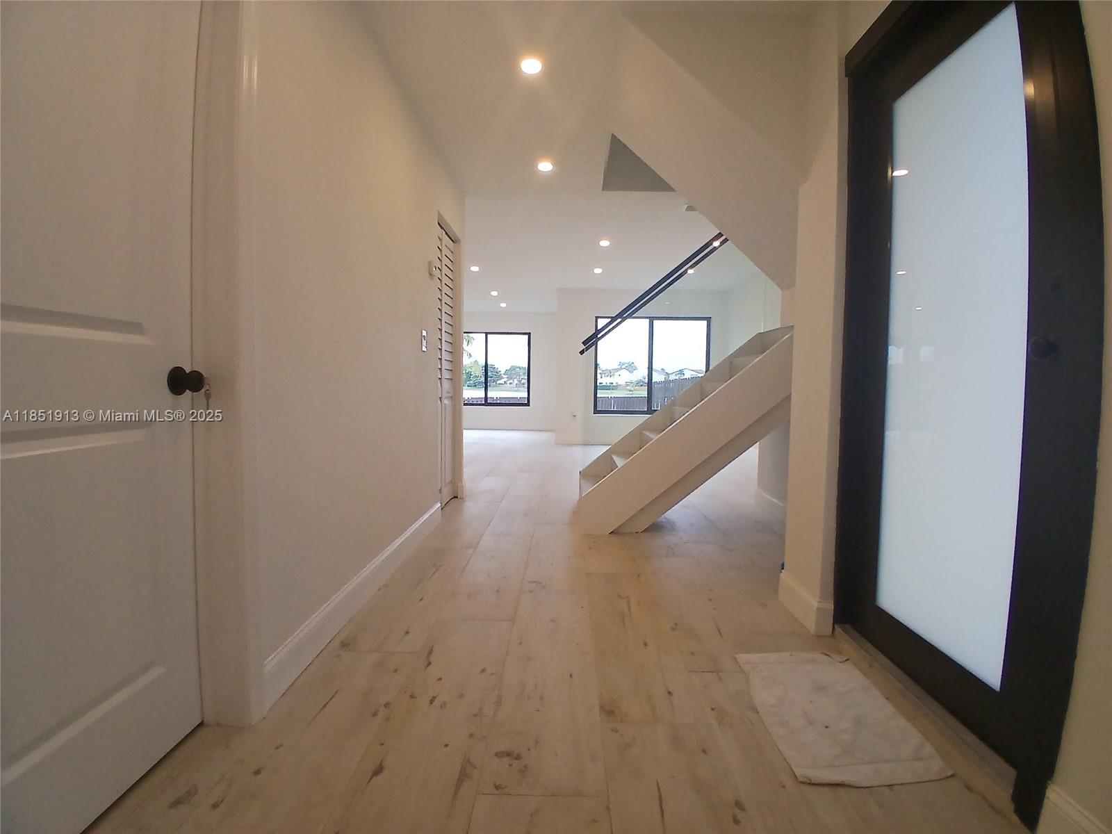 1070 SW 135th Pl 0