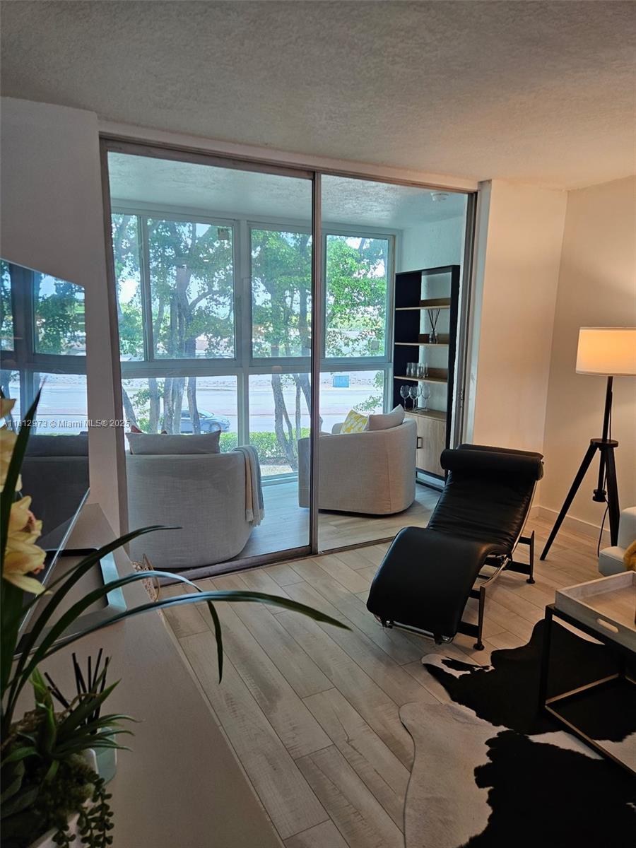 LIME BAY CONDOMINIUM 1 - Residential