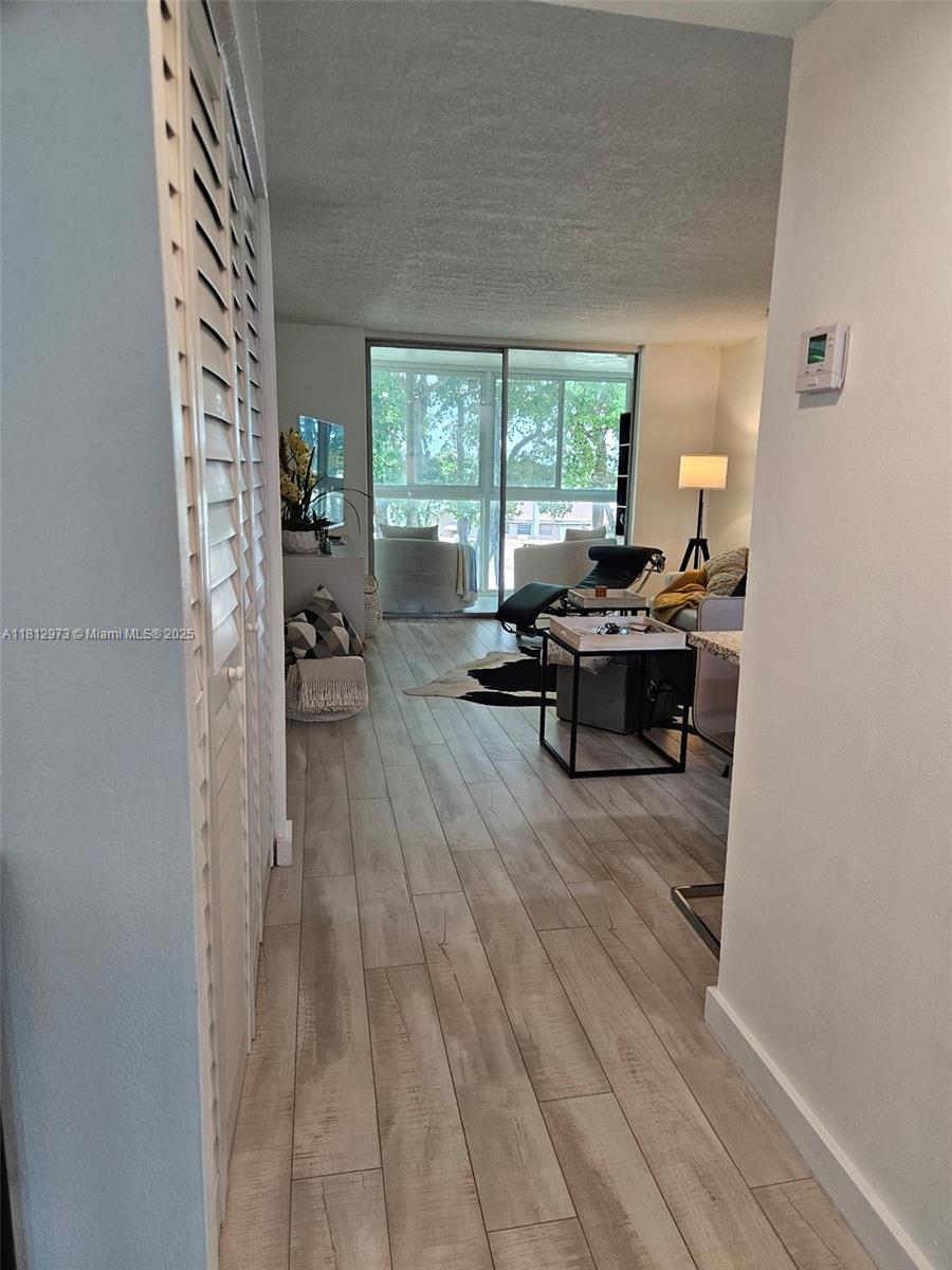 LIME BAY CONDOMINIUM 1 - Residential