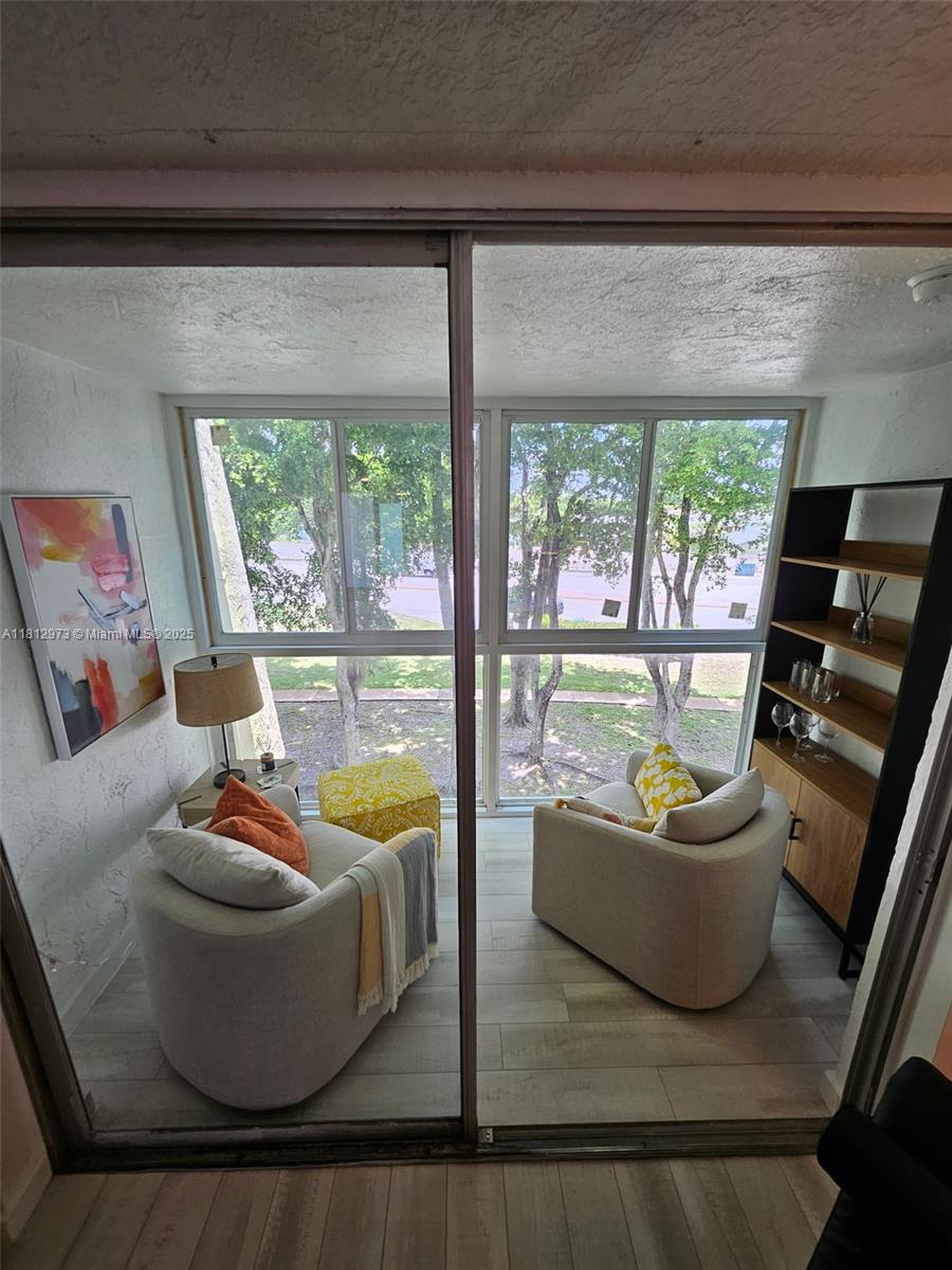 LIME BAY CONDOMINIUM 1 - Residential