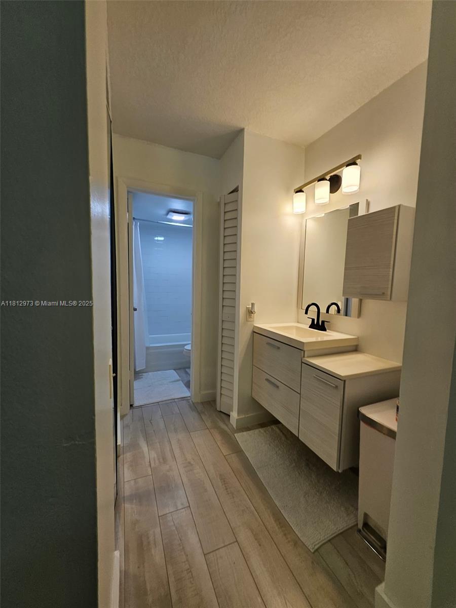 LIME BAY CONDOMINIUM 1 - Residential