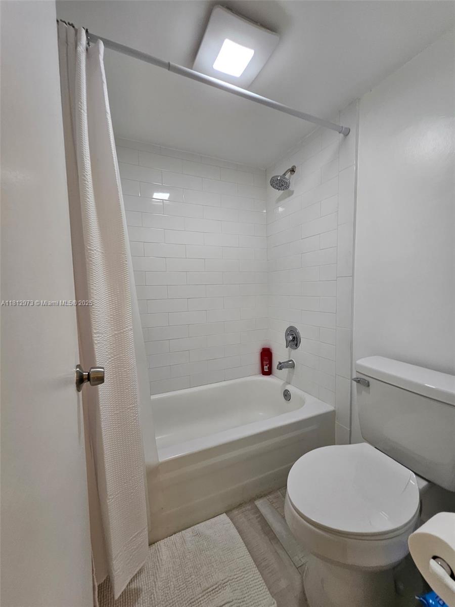 LIME BAY CONDOMINIUM 1 - Residential