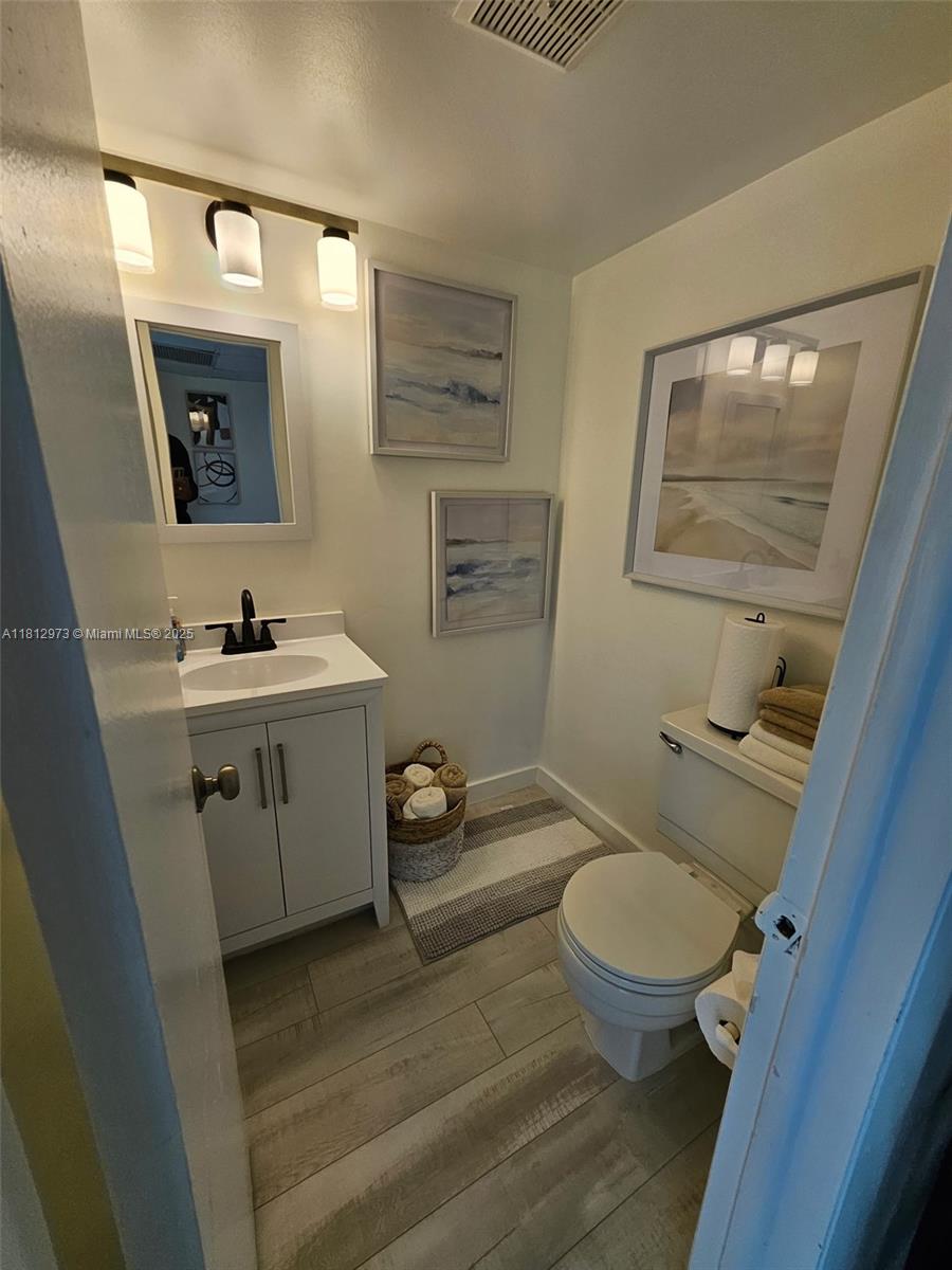 LIME BAY CONDOMINIUM 1 - Residential