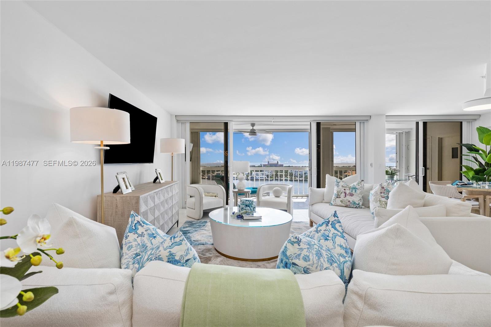 400 N Flagler Dr 2003