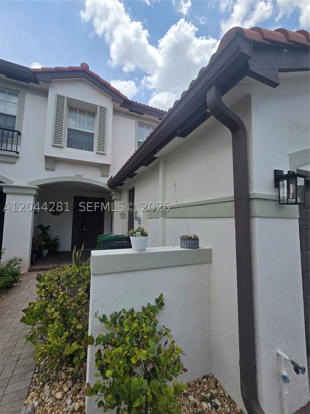 9738 Darlington Pl 9738