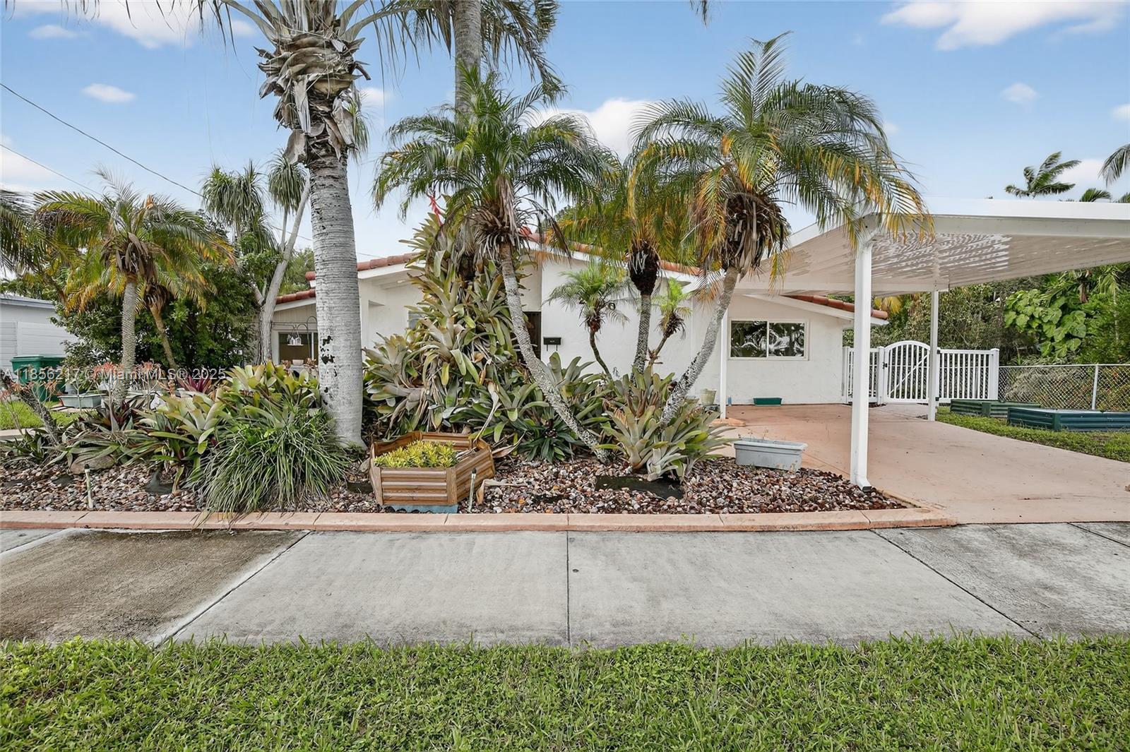 SUNSWEPT ISLE - Residential