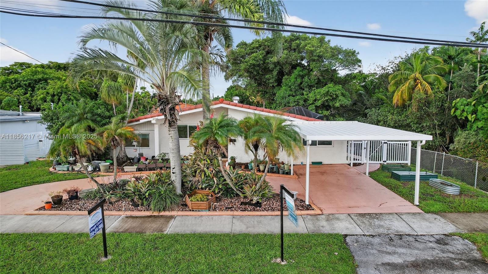 2500 NE 209th Ter