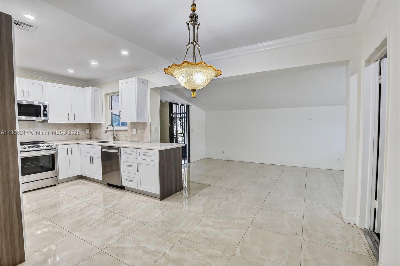 SUNSWEPT ISLE - Residential