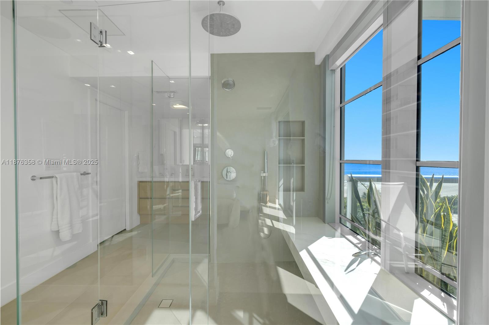 THE CARIBBEAN CONDO - Residential Lease