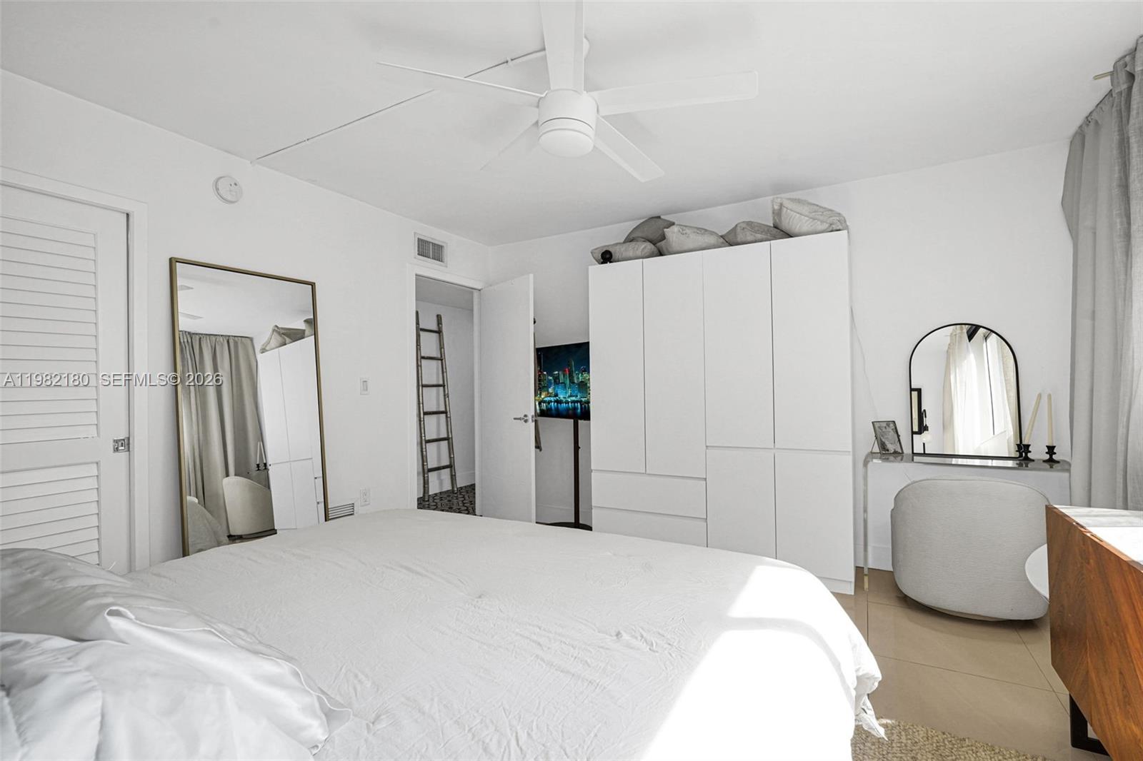 BAY POINT EAST CONDO - Residential Lease