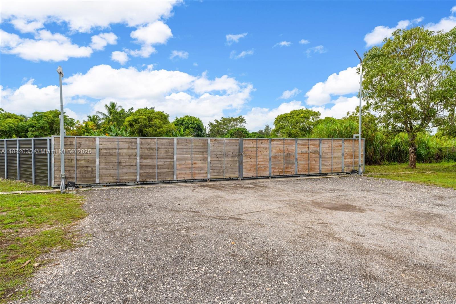 Acreag0002 - Residential