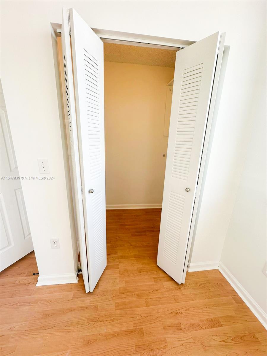 REGENT PARK CONDO - Residential