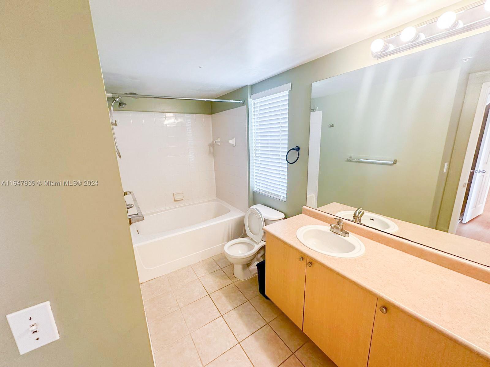 REGENT PARK CONDO - Residential