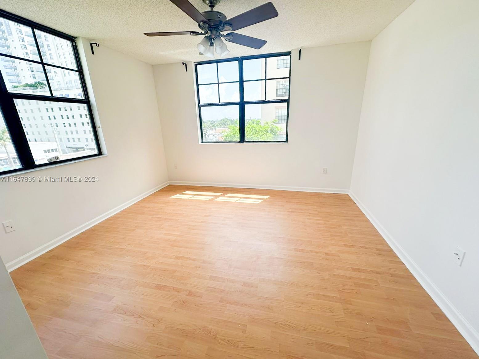 REGENT PARK CONDO - Residential
