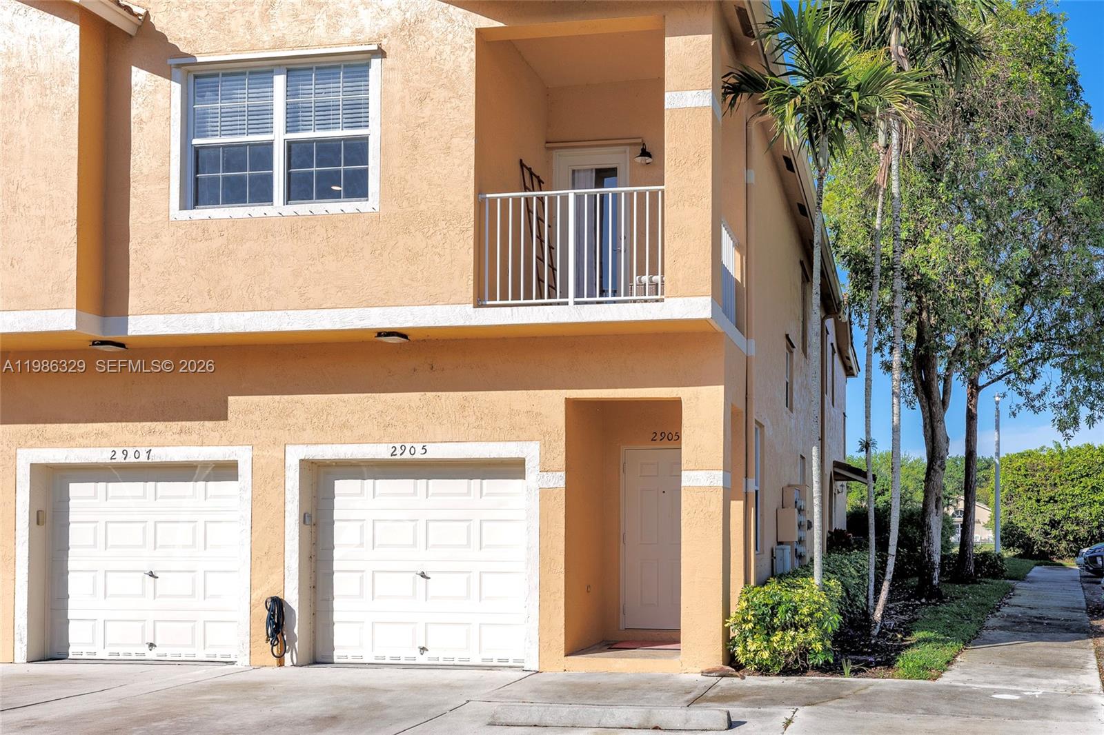 CRESTWOOD AT CAROLINA CON - Residential Lease