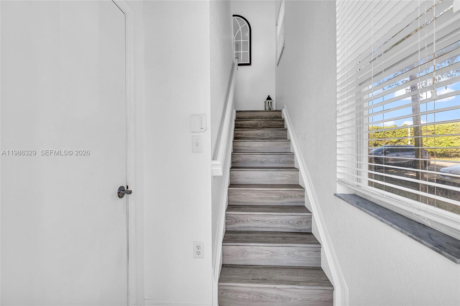 CRESTWOOD AT CAROLINA CON - Residential Lease