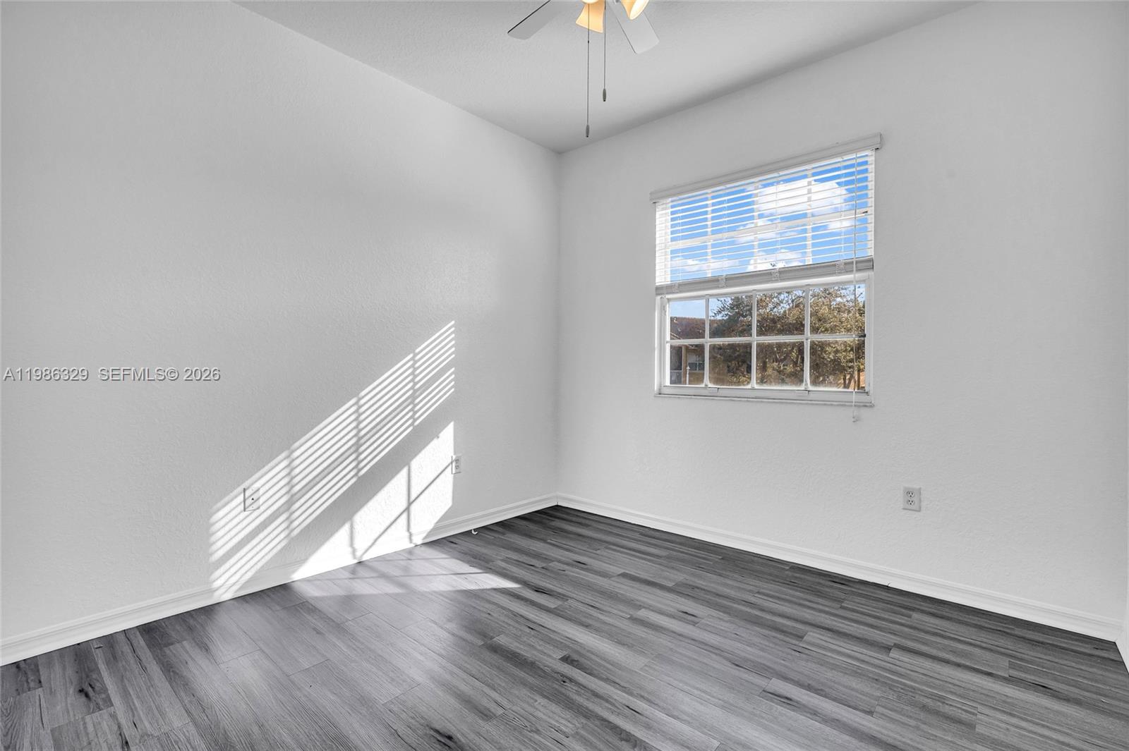 CRESTWOOD AT CAROLINA CON - Residential Lease