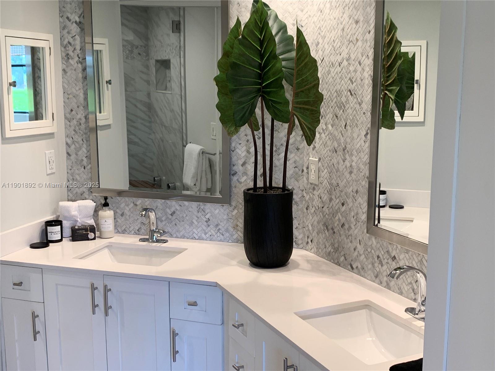 HANSONS LANDING CONDO - Residential