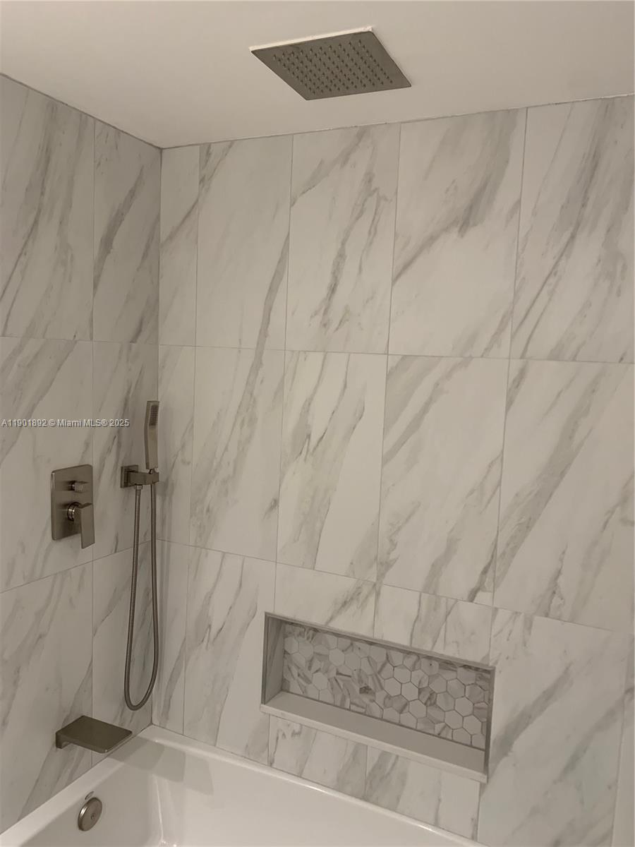 HANSONS LANDING CONDO - Residential