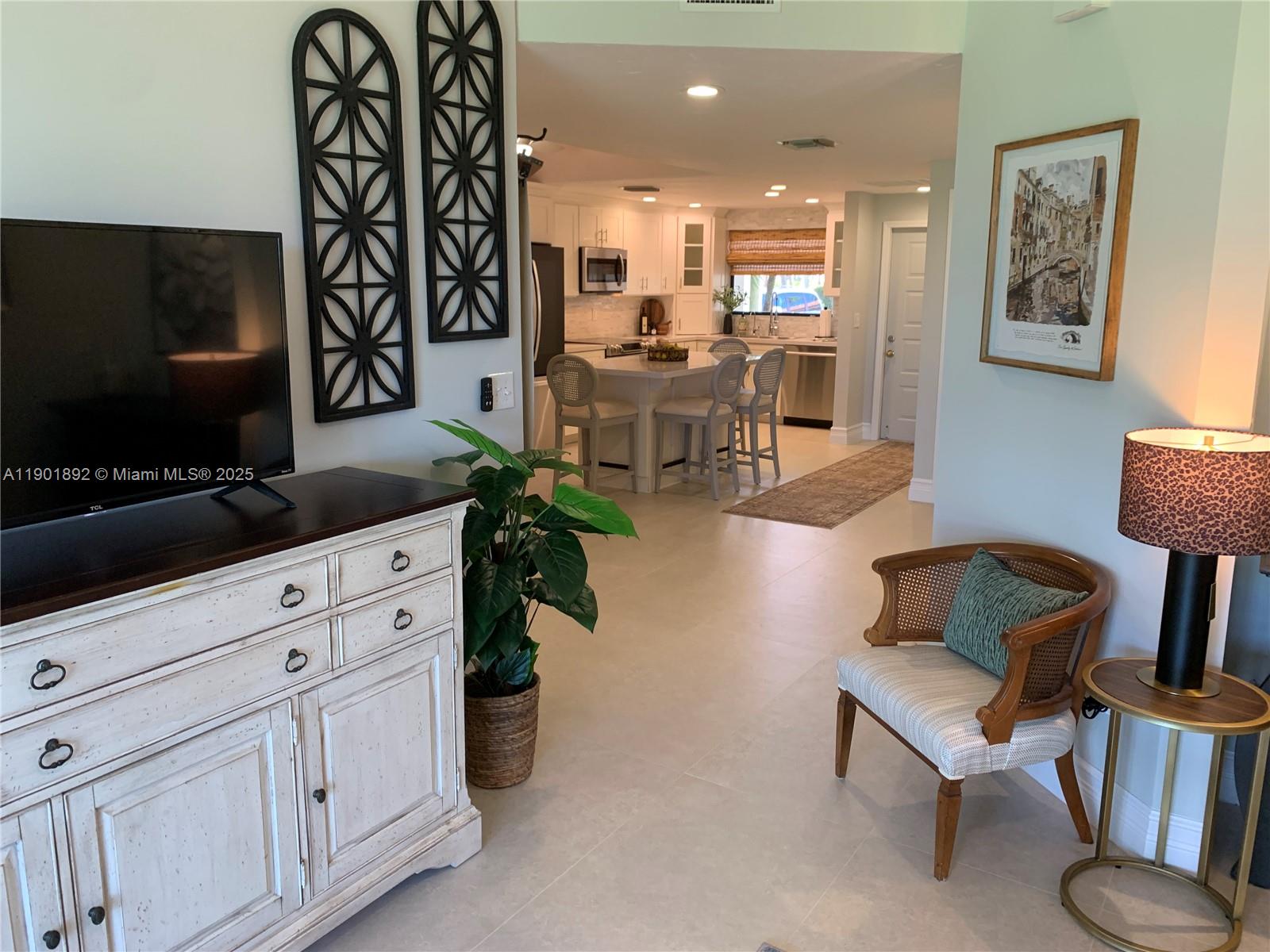 HANSONS LANDING CONDO - Residential