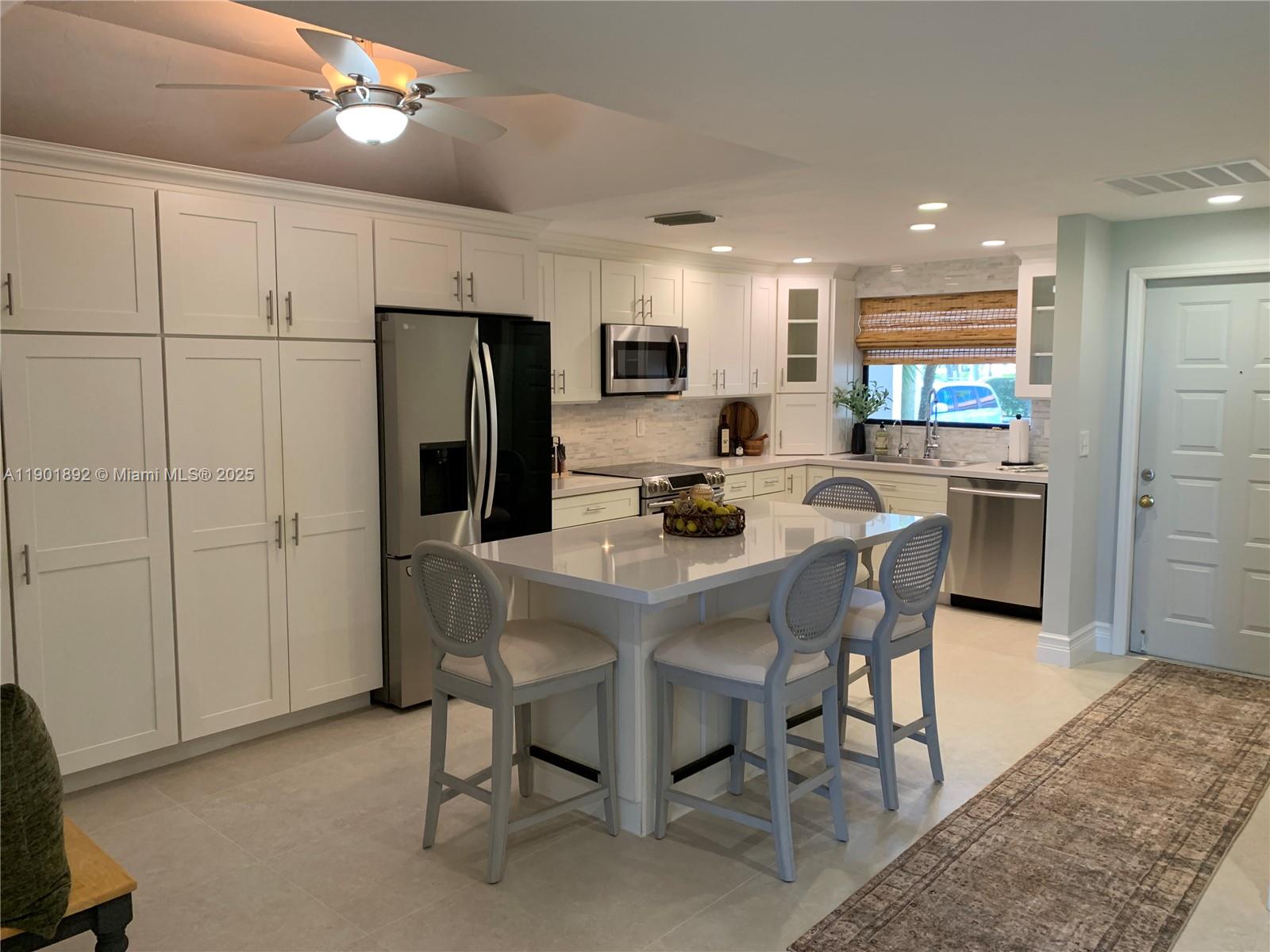 HANSONS LANDING CONDO - Residential