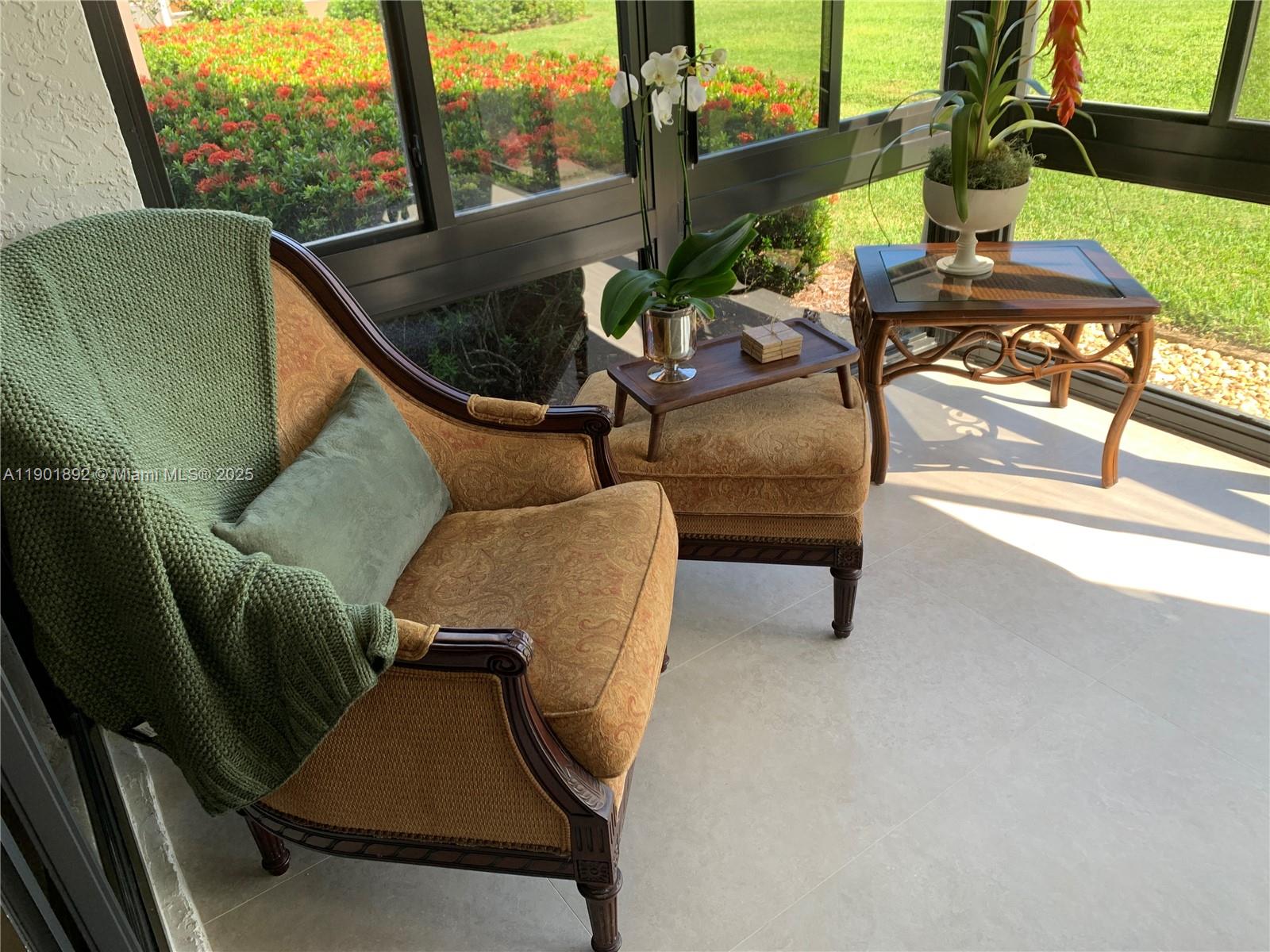 HANSONS LANDING CONDO - Residential