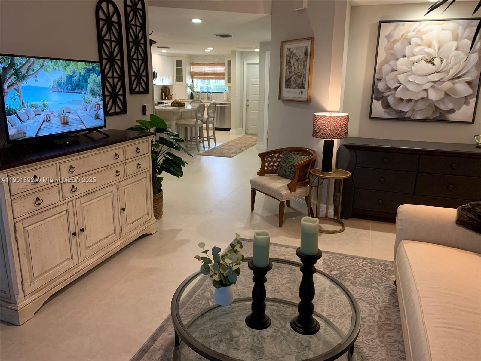 HANSONS LANDING CONDO - Residential