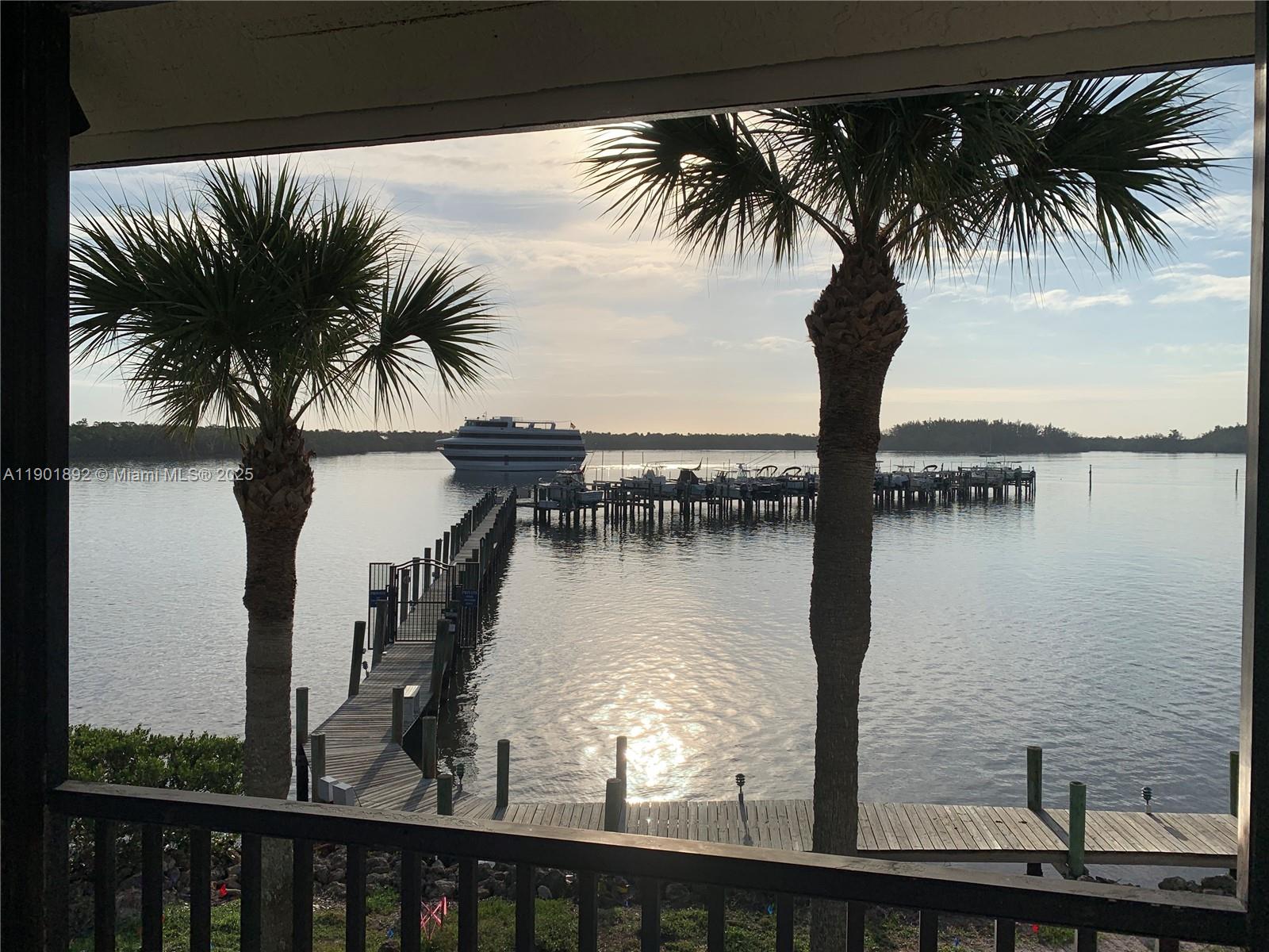 HANSONS LANDING CONDO - Residential