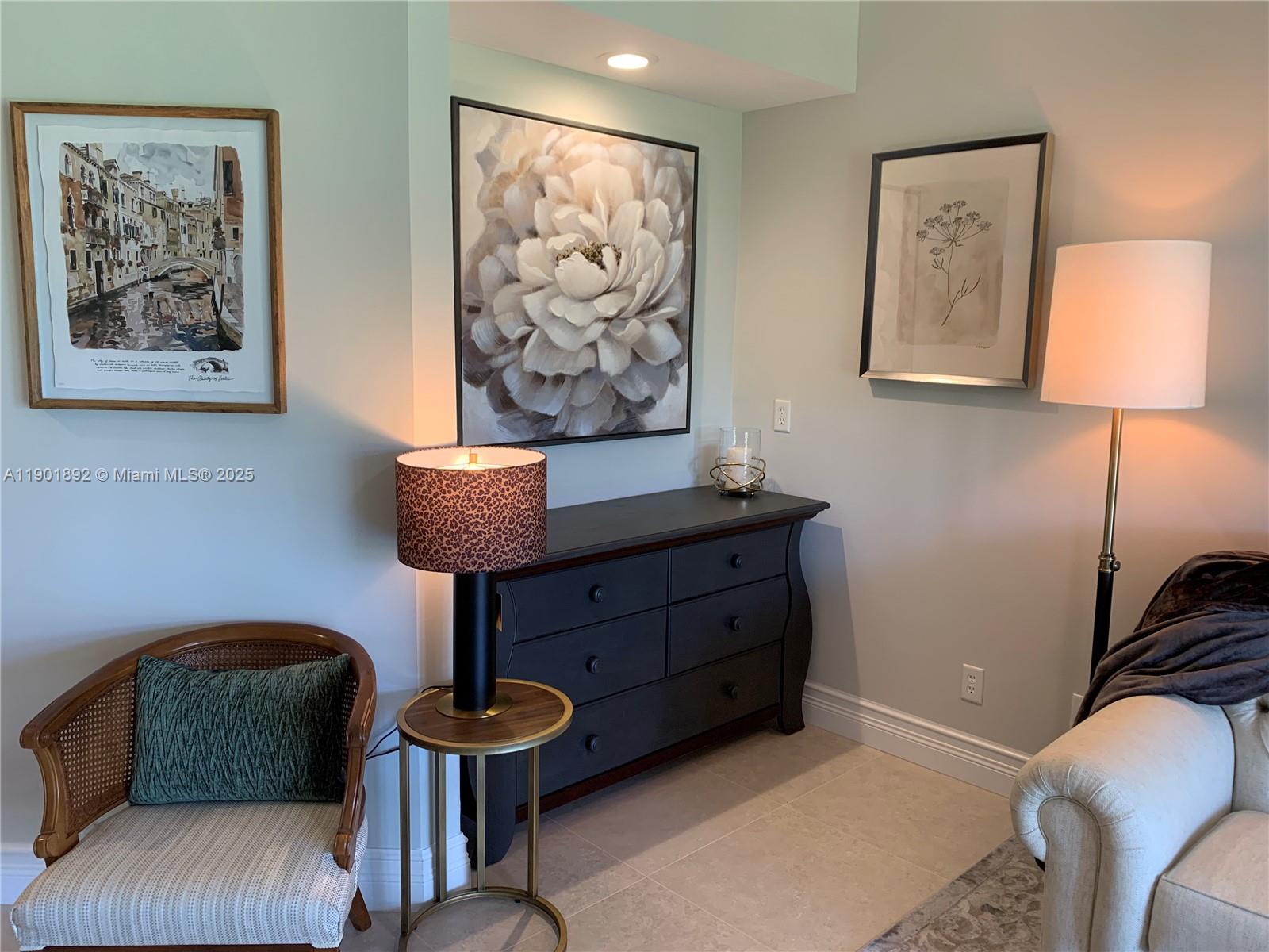 HANSONS LANDING CONDO - Residential