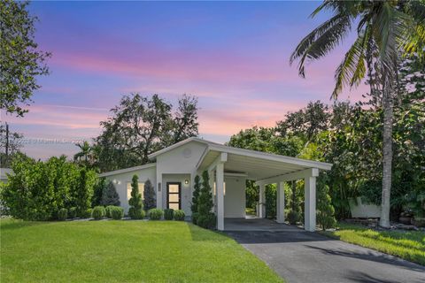 Photo of 124 George Allen Ave, Coral Gables, FL 33133 (MLS # A11889028)