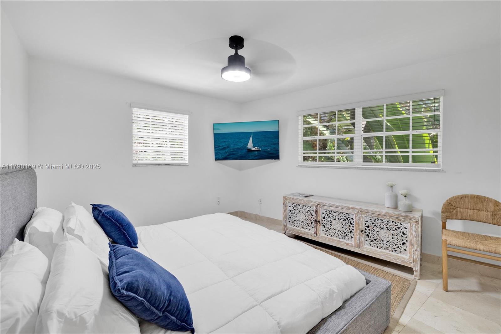 HIBISCUS ISLAND - Residential Lease