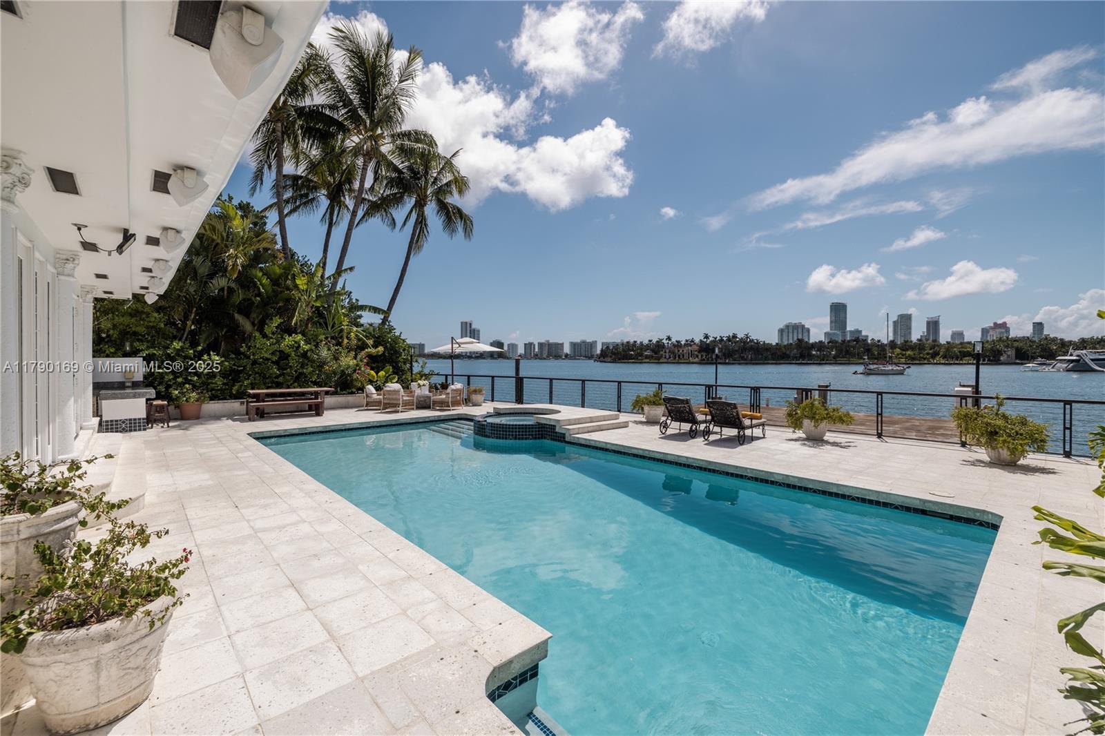 HIBISCUS ISLAND - Residential Lease